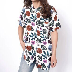 Wildfang Empower Botanical Short Sleeve Button-Up Collared Shirt L Floral Hawaii